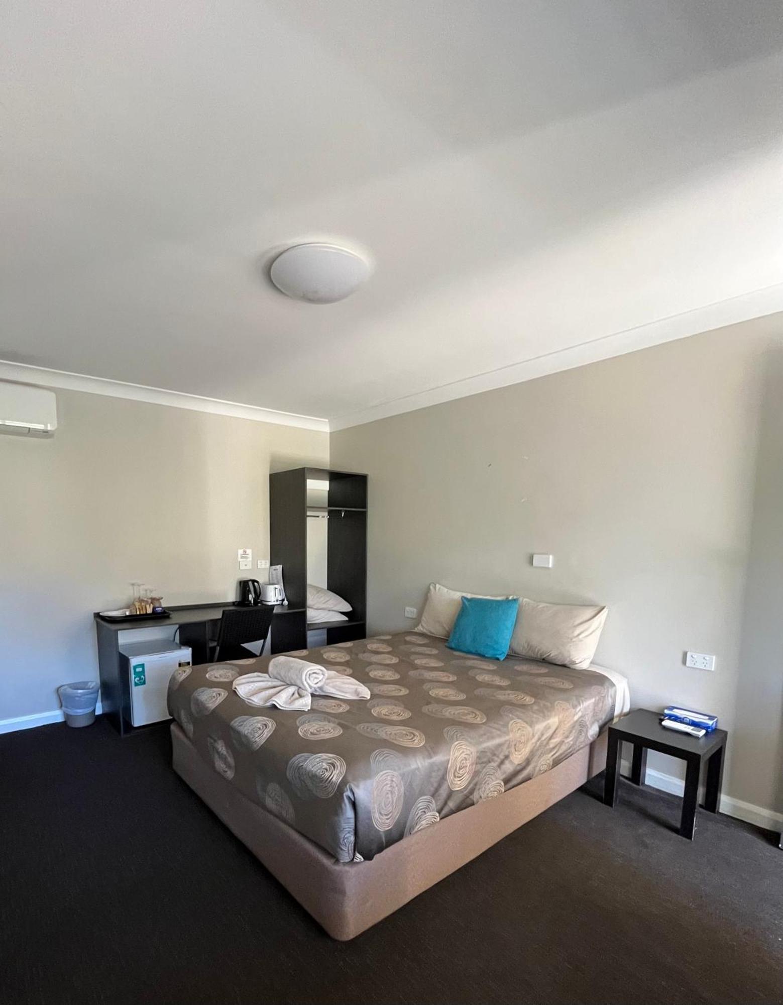 Copper City Motel Cobar Exterior photo